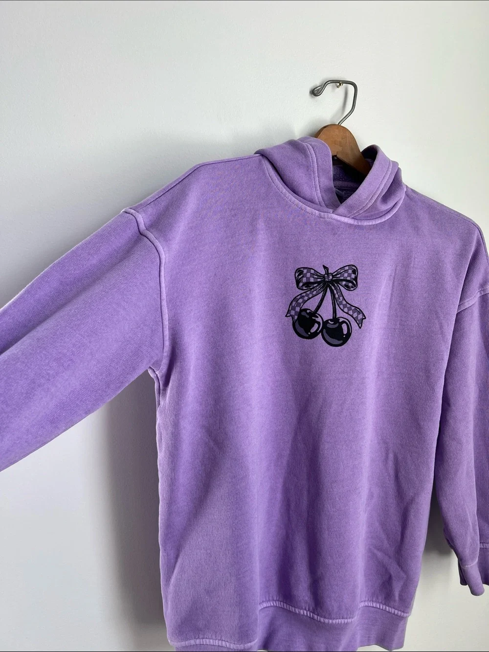 Old Navy | Kids Lavender Hoodie with Black Cherry Graphic Size M (8)